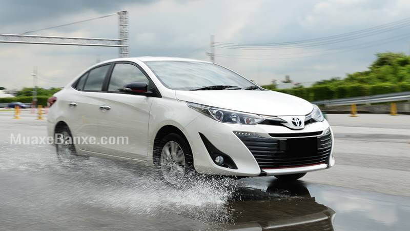 Toyota Vios giảm giá mạnh trong tháng 7/2019