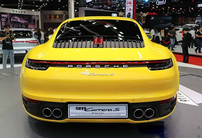 Duoi-xe-Porsche-911-Carrera-S-2020-the-he-moi-MuaxeGiatot-com