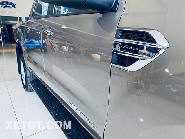 cua-xe-ford-ranger-xlt-limited-2020-xetot-com