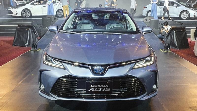 Toyota Corolla Altis 2021 sắp ra mắt và tham vọng lật đổ Mazda3
