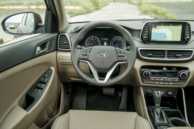 So sánh Hyundai Tucson 2022 vàTucson 2021: Tăng giá bán xứng đáng với thay đổi toàn diện