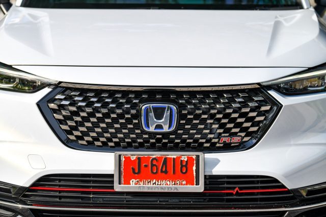 Đánh giá xe Honda HR-V 2022: Thay đổi toàn diện, đối thủ xứng tầm của Toyota Corolla Cross