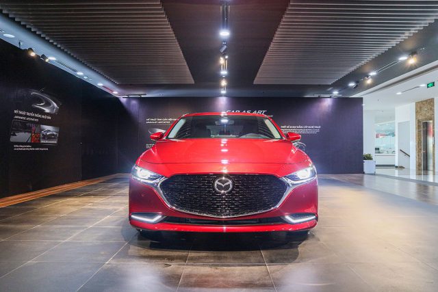 Mazda3 Signature Premium duy trì ngôn ngữ KODO ở ngoại thất.