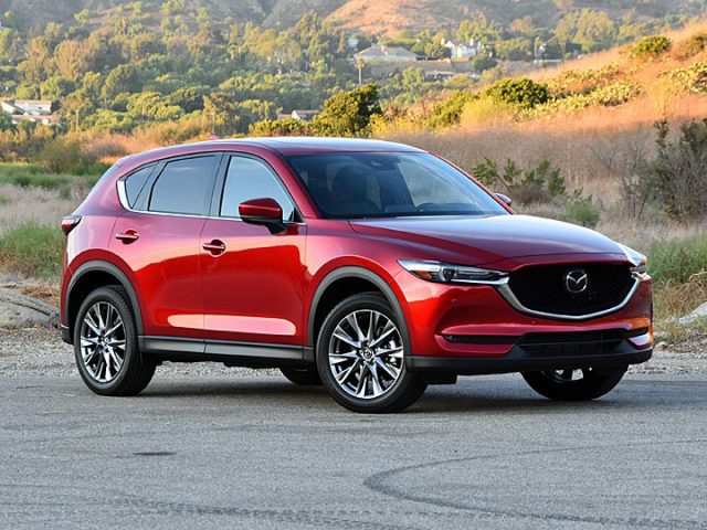Mazda CX-5 tăng thứ hạng cao so với tháng trước.