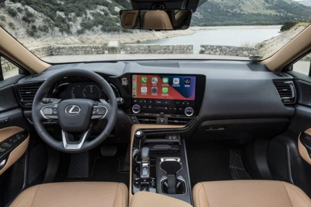 Lexus NX 2022 ra mắt khách hàng Việt - Quyết đấu Mercedes-Benz GLC, BMW X3