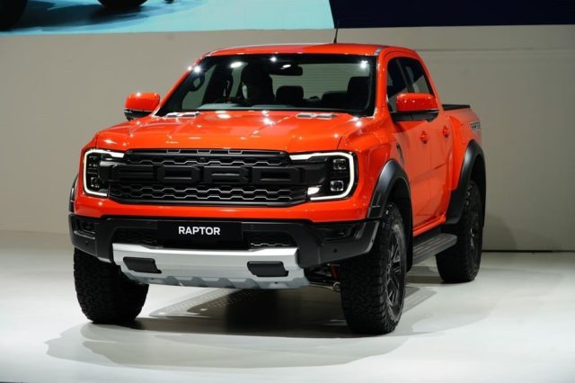 Mẫu bán tải hiệu suất cao Ford Ranger Raptor 2023