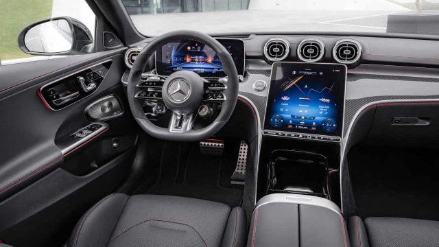 Đánh giá xe Mercedes-AMG C43 2023: Hiện đại, thể thao và đầy mạnh mẽ khi vận hành