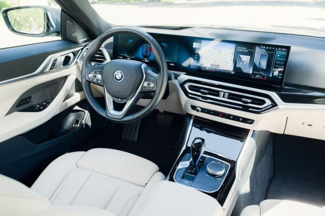 BMW i4 2024: Giá lăn bánh ưu đãi, Đánh giá xe & Thông số