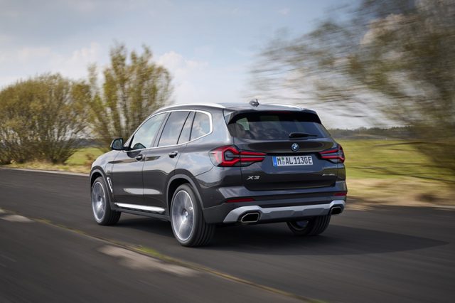 BMW X3 2024: Giá bán mới nhất, Đánh giá xe & Thông số