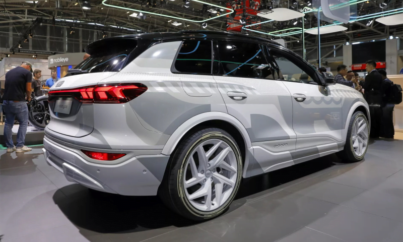 Audi Q6 e-tron 2024