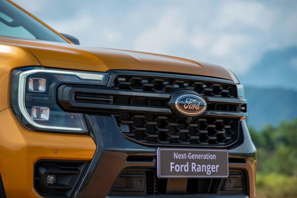 Ford Ranger 2023: Giá lăn bánh ưu đãi, Đánh giá xe & Thông số