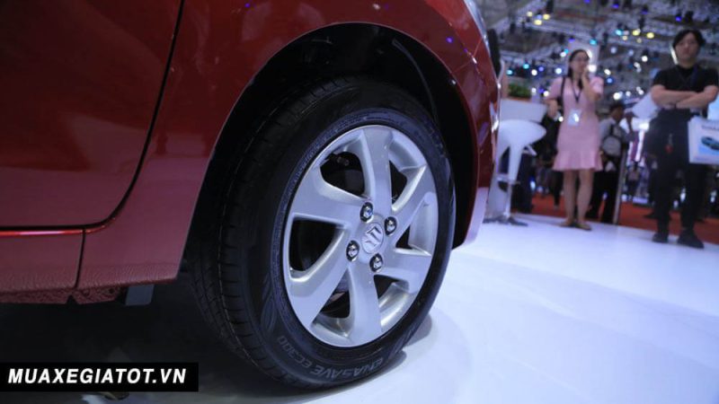 Đánh giá xe Suzuki Celerio 2024: Xe giá rẻ cạnh tranh Hyundai i10, Kia Morning