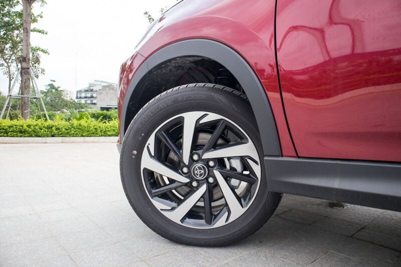 Đánh giá Toyota Rush 2024: “Tiểu Fortuner” làm tốt vai trò SUV và MPV