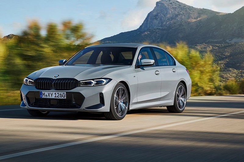 BMW 3 Series 2024: Đánh giá thông số kỹ thuật, Giá xe khuyến mãi