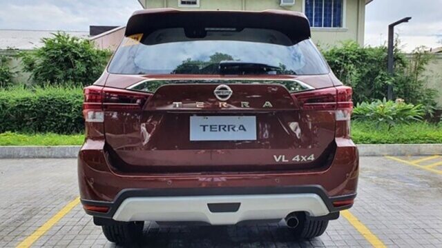 Đánh giá xe Nissan Terra 2024: Nâng cấp nhẹ có đủ sức đấu Ford Everest
