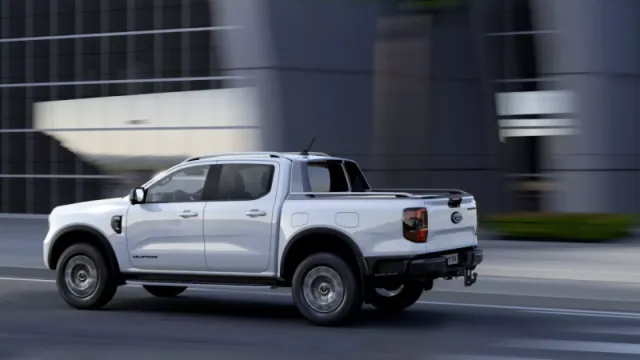 Chi tiết Ford Ranger Hybrid 2024: Mạnh hơn Ford Ranger Raptor