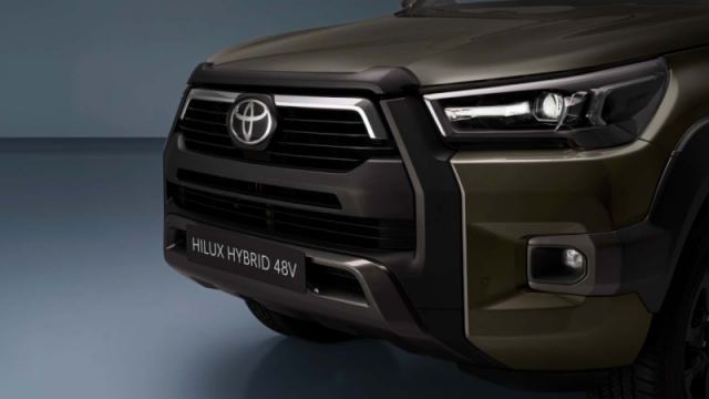 Chi tiết Toyota Hilux Hybrid 2024, ra mắt cạnh tranh Ranger Hybrid