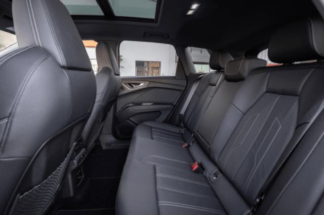 Chi tiết xe Audi Q4 e-tron 2024: Diện mạo thời thường, nâng cấp khả năng di chuyển