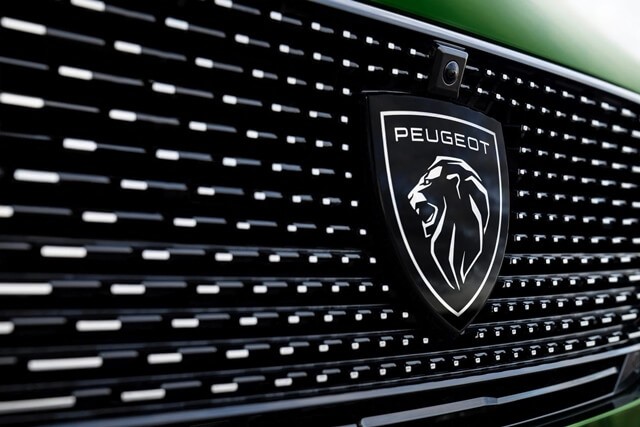 Đánh giá xe Peugeot 308 2024 thế hệ mới: Sang trọng, mạnh mẽ và nhiều tính năng tiện ích