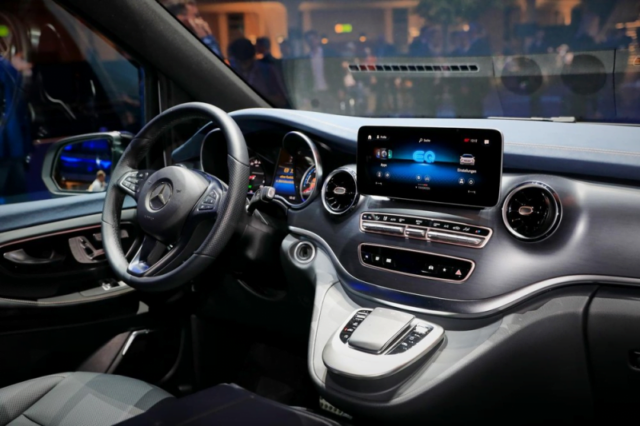 Giới thiệu Mercedes EQV 2024: phiên bản chạy điện của MPV hạng sang V Class